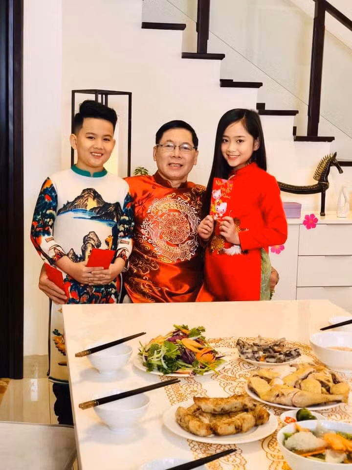 Bé gái xinh nhất Hải Phòng thay đổi ngỡ ngàng sau 3 năm ảnh 4