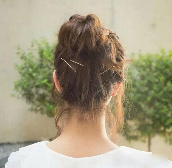 Những kiểu tóc sành điệu, "đánh bay" cái nóng ngày hè ảnh 10 Những kiểu tóc sành điệu, "đánh bay" cái nóng ngày hè ảnh 10