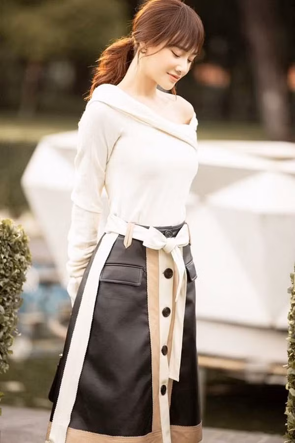 Nhan sắc loạt "ngọc nữ" Việt sau 10 năm: Bất ngờ nhất là Ninh Dương Lan Ngọc ảnh 20