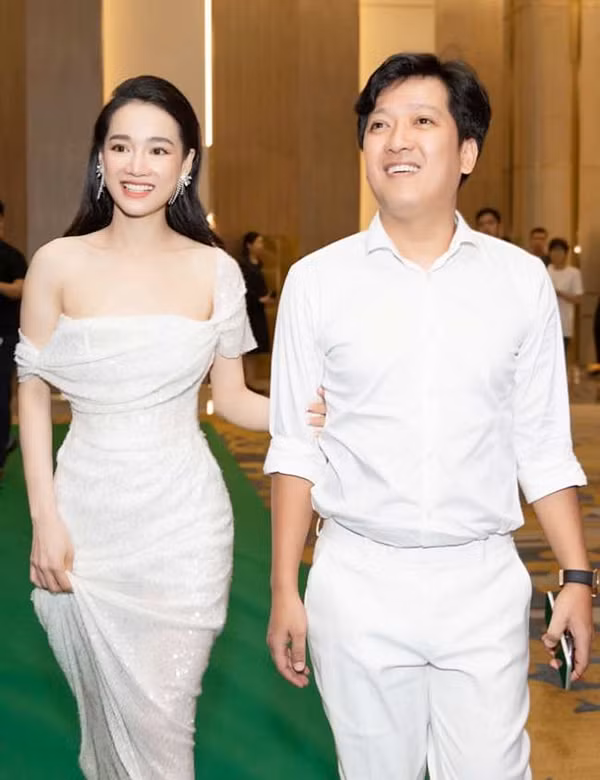 Nhan sắc loạt "ngọc nữ" Việt sau 10 năm: Bất ngờ nhất là Ninh Dương Lan Ngọc ảnh 22