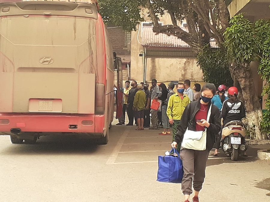 Điện Biên: Nhiều hộ kinh doanh thiếu ý thức chấp hành "cách ly toàn xã hội" ảnh 13