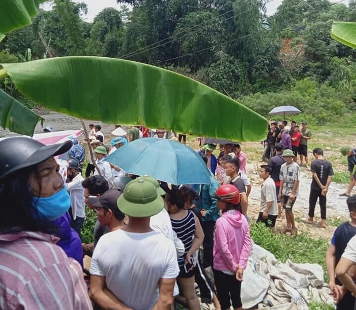 Yên Bái: 3 học sinh 15 tuổi đi bắt ốc bị đuối nước thương tâm