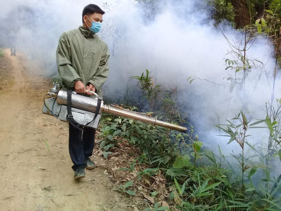 Sử dụng thiết bị bay không người lái ứng phó với đàn châu chấu khổng lồ? ảnh 4