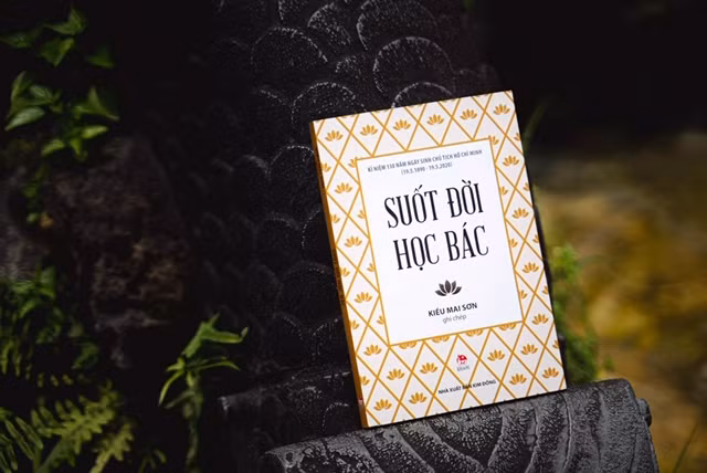 NXB Kim Đồng ra mắt sách mới “Suốt đời học Bác” và tái bản nhiều tác phẩm về Bác Hồ ảnh 1