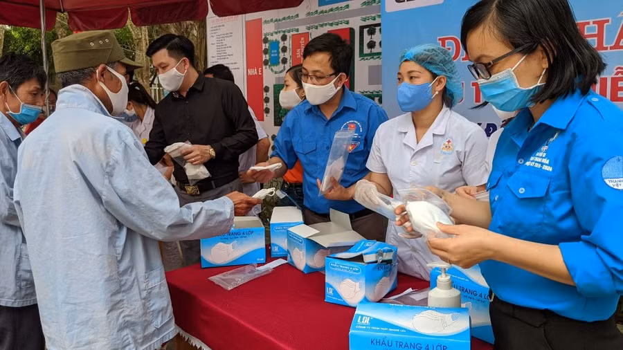 Thêm 37 ca Covid-19, trong đó 3 ca tại TP HCM và 8 ca tại Quảng Nam