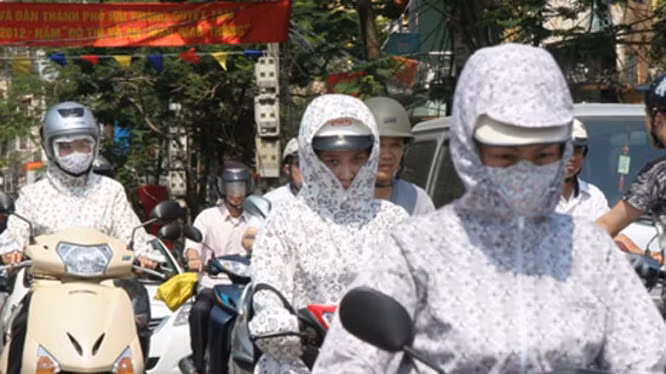 Cách bảo vệ sức khoẻ và làn da khỏi tia UV khi phải ra ngoài trời nắng nóng