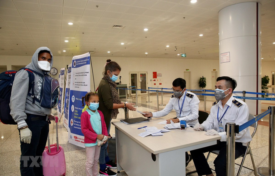 Việt Nam ghi nhận thêm 2 ca Covid-19 sau 8 ngày, đều là du học sinh
