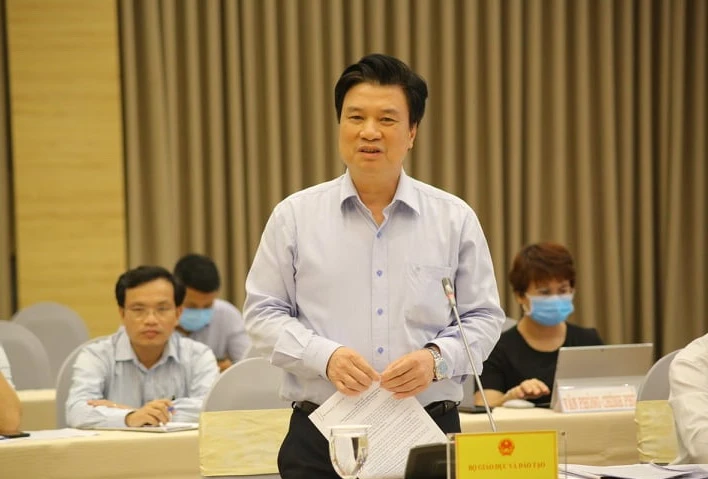 Thứ trưởng Nguyễn Hữu Độ: Thí sinh ở địa phương thực hiện giãn cách xã hội sẽ lùi thời gian thi
