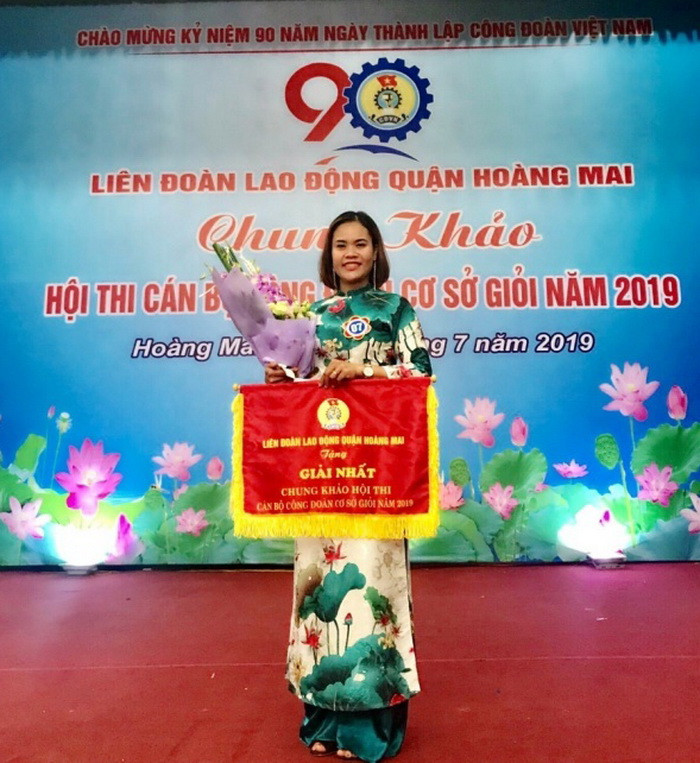 Chủ tịch công đoàn năng động, luôn biết truyền cảm hứng học tập cho học trò ảnh 1 Chủ tịch công đoàn năng động, luôn biết truyền cảm hứng học tập cho học trò ảnh 1