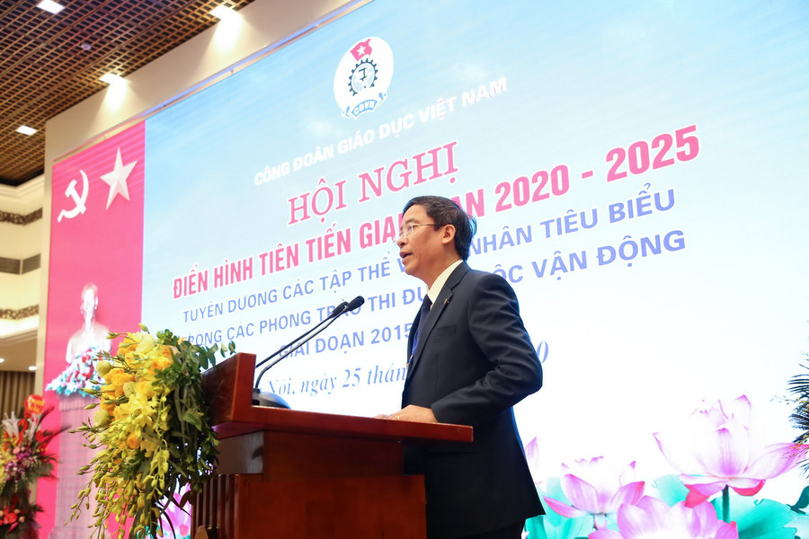 Nhân rộng những tập thể, cá nhân điển hình tiên tiến, xuất sắc trong ngành Giáo dục ảnh 1 Nhân rộng những tập thể, cá nhân điển hình tiên tiến, xuất sắc trong ngành Giáo dục ảnh 1