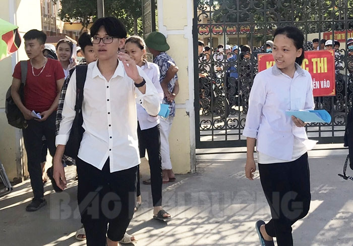 Ngày đầu thi vào lớp 10 ở Hải Dương: Trường thi nghiêm cẩn