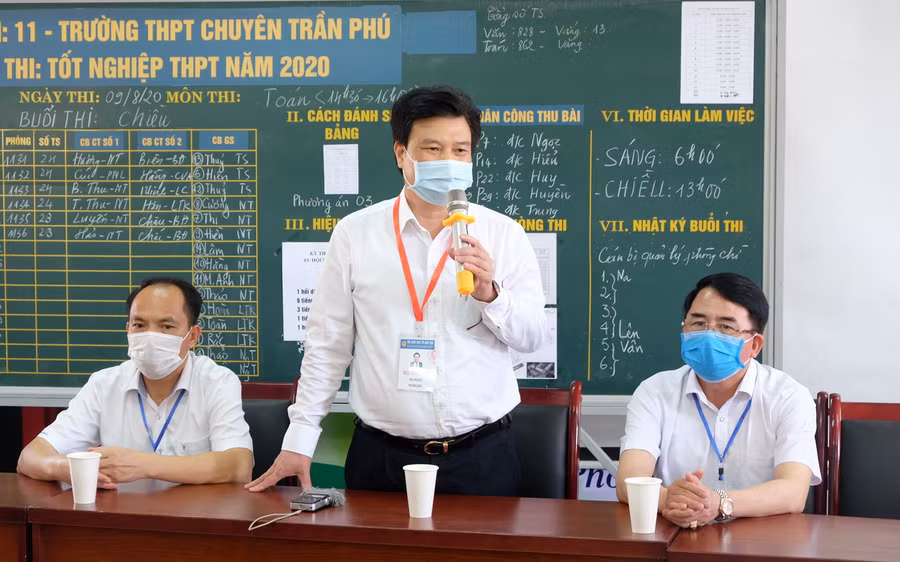 Thứ trưởng Nguyễn Hữu Độ: Phải đặt quyền lợi của thí sinh lên trên