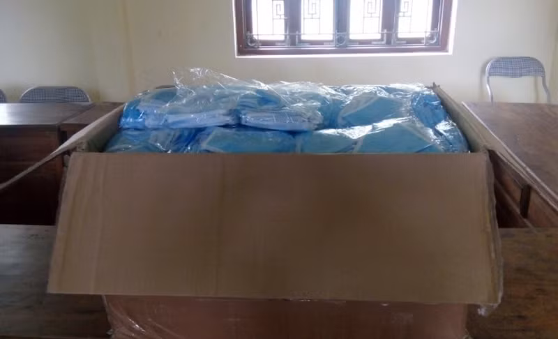 Tuyên Quang: Học sinh được tặng hàng nghìn khẩu trang ảnh 1