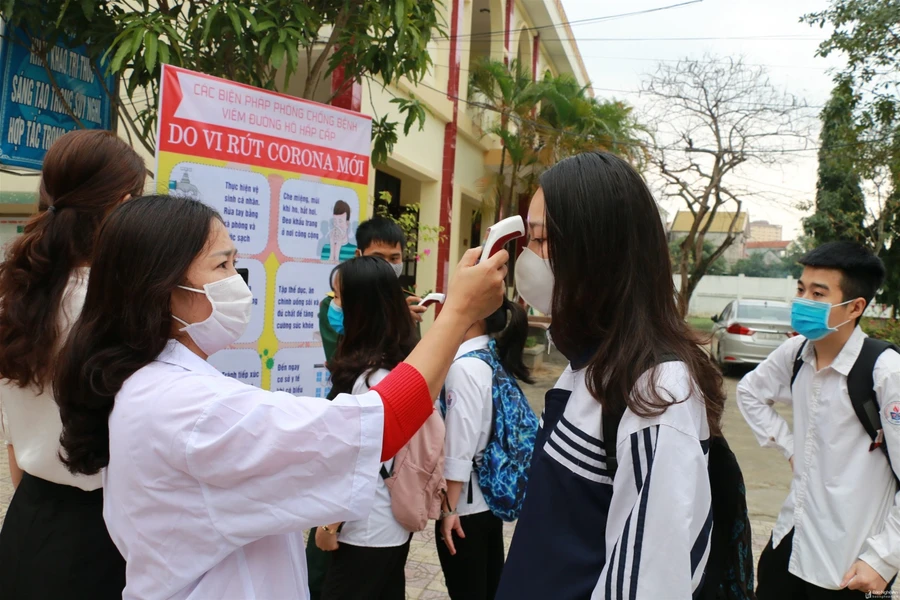 Tuyên Quang: Học sinh lớp 9 và lớp 12 đi học trở lại vào ngày 27/4