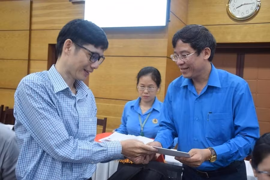 CĐGDVN: Nhiều hoạt động ý nghĩa nhân tháng công nhân năm 2020 ảnh 1