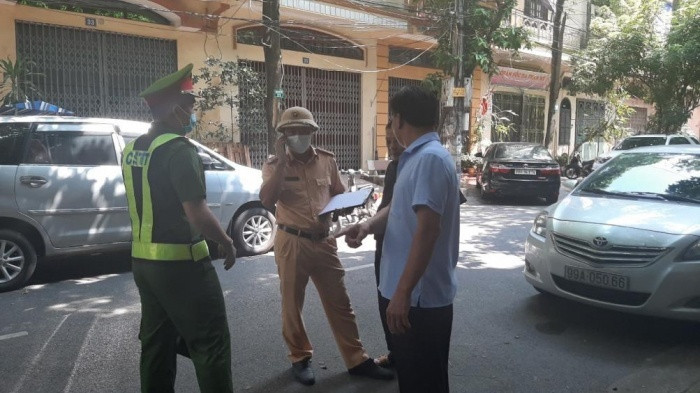 Đi xe sang gây tai nạn, mạo xưng cán bộ Tỉnh ủy Bắc Ninh hù dọa người dân ảnh 1 Đi xe sang gây tai nạn, mạo xưng cán bộ Tỉnh ủy Bắc Ninh hù dọa người dân ảnh 1