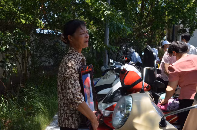 Vụ án đầu độc chị họ vì cuồng yêu anh rể: Hai người mẹ chung một nỗi đau ảnh 3