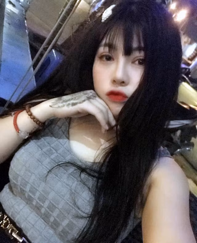 Truy nã thiếu nữ miền tây xinh đẹp đâm trọng thương bạn cùng phòng trọ ảnh 1