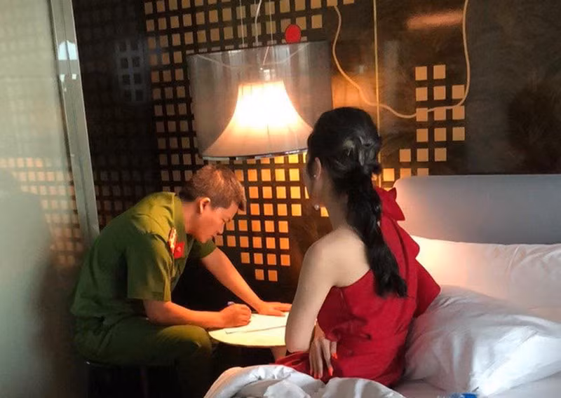 Bám dâm hàng trăm triệu, phạt tiền vài trăm nghìn: Có đủ sức răn đe? ảnh 1