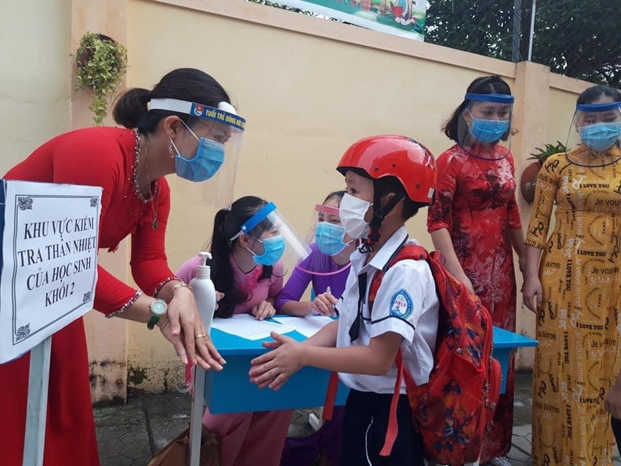 Quảng Bình: Cẩn trọng khi học sinh trở lại trường ảnh 2