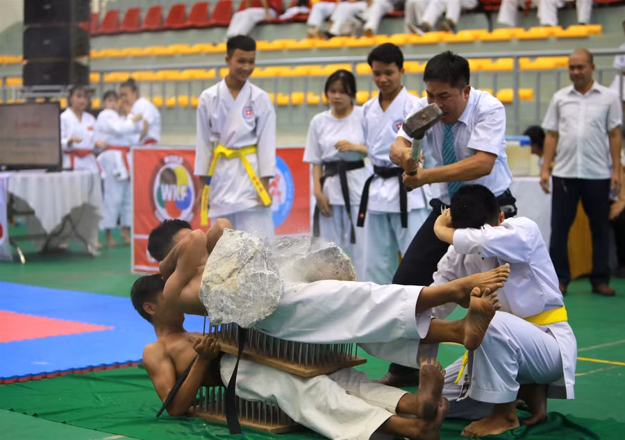 Khai mạc giải vô địch Karate Miền Trung – Tây Nguyên lần thứ V ảnh 3