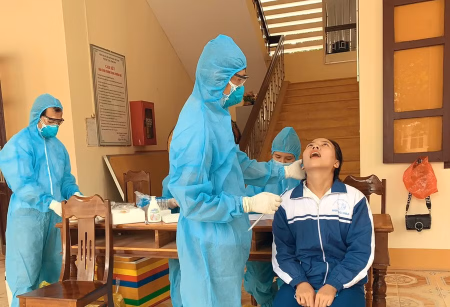 Quảng Trị: Gần 300 thí sinh được xét nghiệm virus SARS-CoV-2