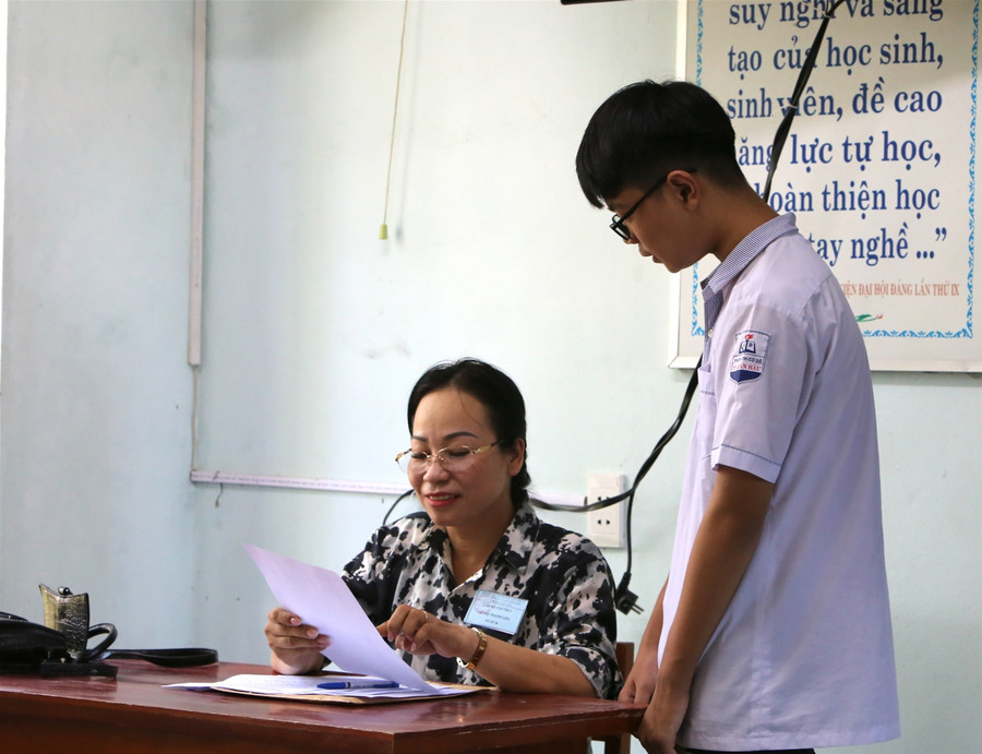 Quảng Bình: 660 thí sinh thi chuyên sẵn sàng "vượt vũ môn" ảnh 3 Quảng Bình: 660 thí sinh thi chuyên sẵn sàng "vượt vũ môn" ảnh 3