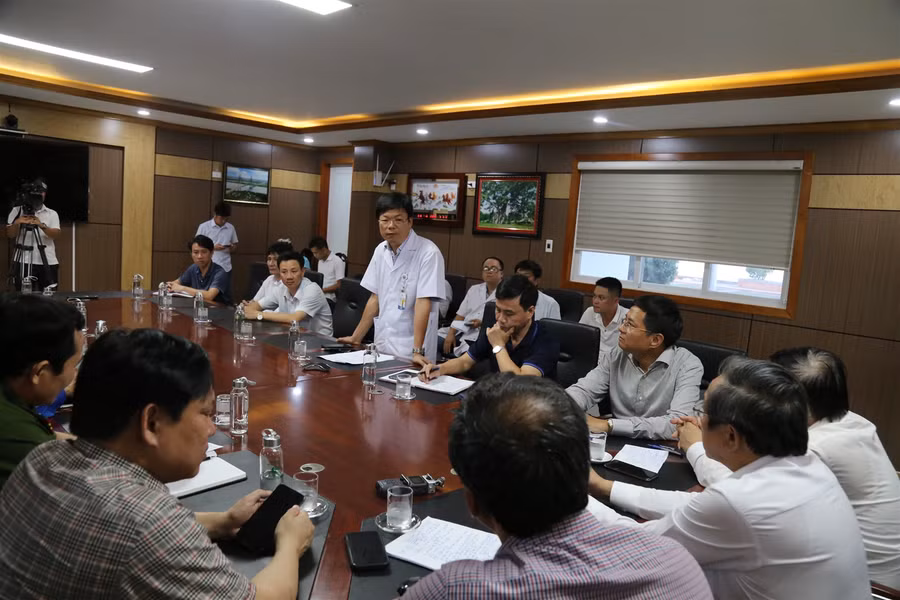 15 người chết vụ lật xe chở khách tại Quảng Bình: Tổng kiểm tra xe chở khách ảnh 2