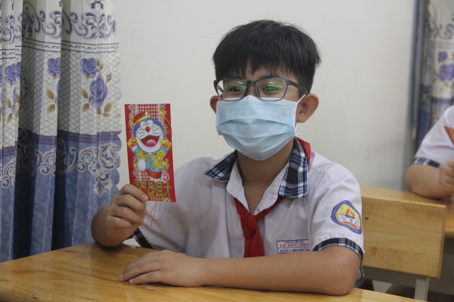 Thầy cô hóa nhân vật hoạt hình đón học sinh tiểu học trở lại trường ảnh 6