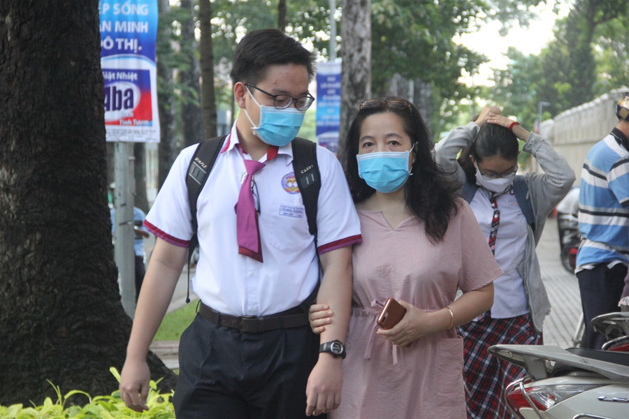 TP.HCM: Phụ huynh an tâm về công tác tổ chức kỳ thi tốt nghiệp THPT ảnh 1