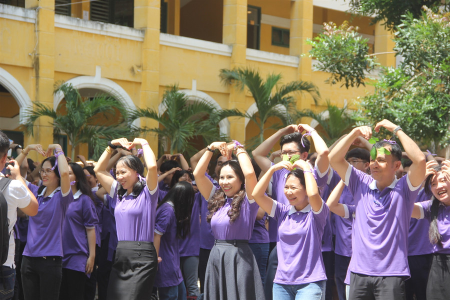 Đi qua từng cung bậc cảm xúc trong ngày chia tay tuổi học trò ảnh 8