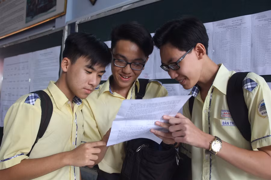 Đề tham khảo thi THPT quốc gia phù hợp với nội dung tinh giản, tạo thuận lợi cho thầy trò ôn tập