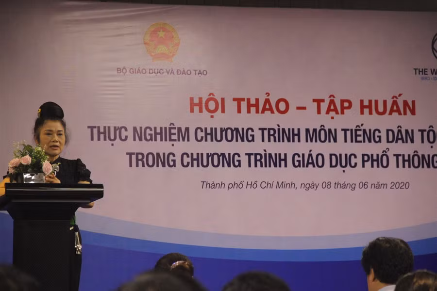 Tập huấn, trao đổi hoàn thiện chương trình môn tiếng dân tộc thiểu số trong CTGDPT 2018 ảnh 2