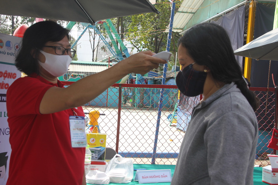 Thêm một cây "ATM gạo" phục vụ người dân có hoàn cảnh khó khăn ảnh 2