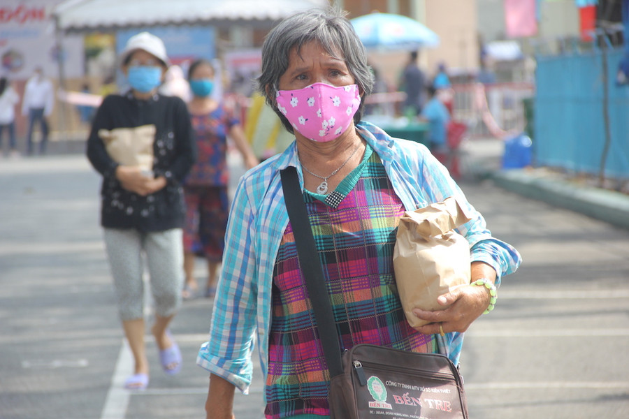 Thêm một cây "ATM gạo" phục vụ người dân có hoàn cảnh khó khăn ảnh 8