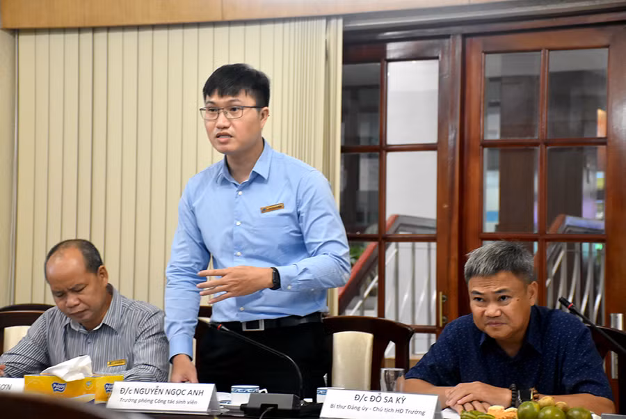 Khảo sát công tác giáo dục chính trị tư tưởng trong cơ sở GD ảnh 2