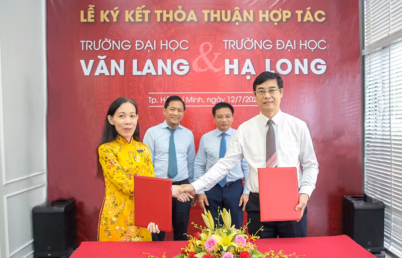 Hai trường đại học TPHCM và Quảng Ninh ký kết hợp tác