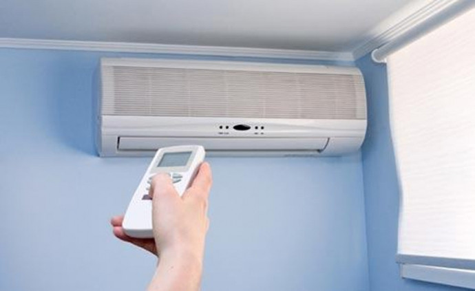 Con dâu khó xử vì tối nào mẹ chồng cũng vào phòng ngủ chung Con dâu khó xử vì tối nào mẹ chồng cũng vào phòng ngủ chung