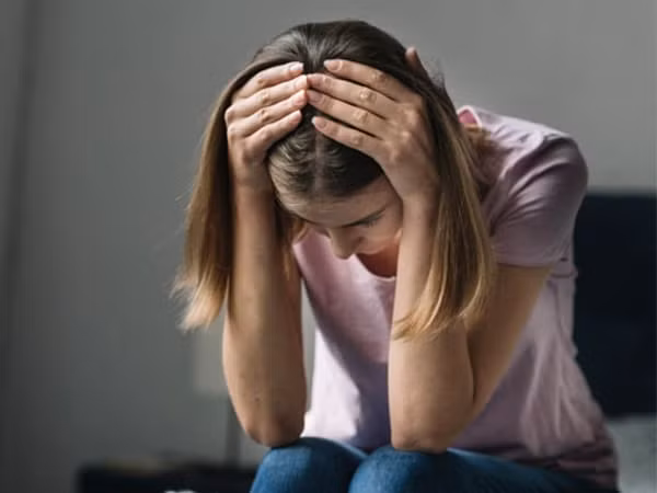 7 dấu hiệu cho thấy bạn đang cạn kiệt cảm xúc ảnh 1