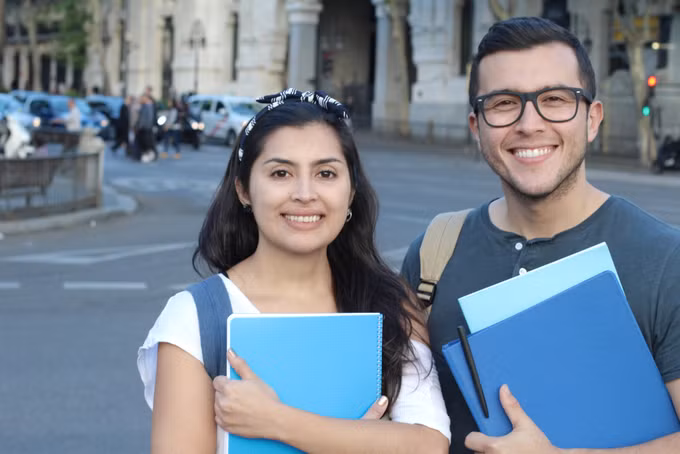 8 cách học đại học Mỹ miễn phí