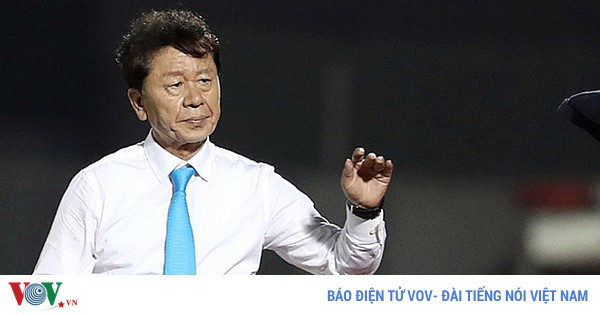 Vì sao HLV Chung Hae-seong rời CLB TPHCM? Vì sao HLV Chung Hae-seong rời CLB TPHCM?