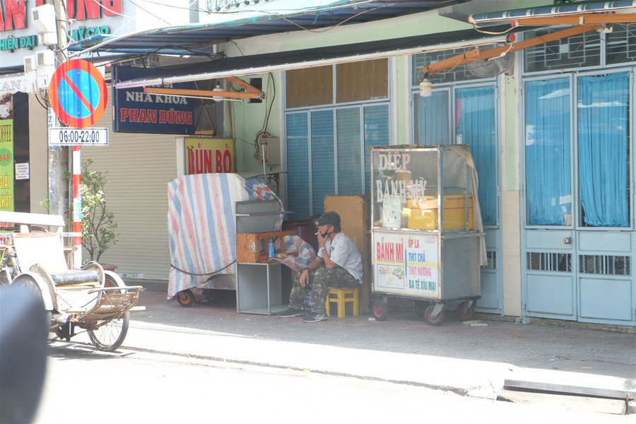 Đà Nẵng: Ngày đầu tiên dỡ bỏ phong tỏa khu vực xung quanh 3 bệnh viện ảnh 1