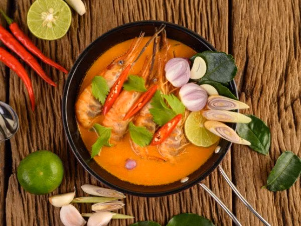 Cho nhiều gia vị và rất cay, món ăn Thái Lan có tốt cho sức khỏe? ảnh 1