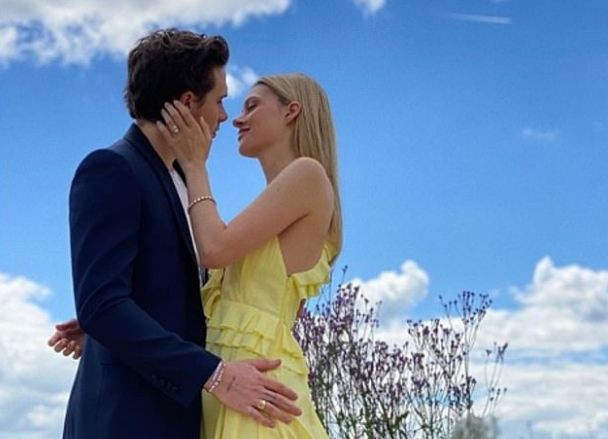 Brooklyn Beckham xác nhận đính hôn với con gái tỷ phú ở tuổi 21