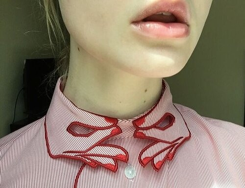 15 thiết kế cổ áo độc đáo giúp áo sơ mi không còn nhàm chán ảnh 15