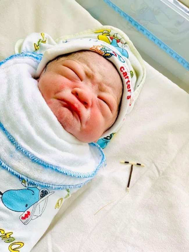 Sự thật em bé chào đời cầm vòng tránh thai trên tay ở Hải Phòng ảnh 1 Sự thật em bé chào đời cầm vòng tránh thai trên tay ở Hải Phòng ảnh 1