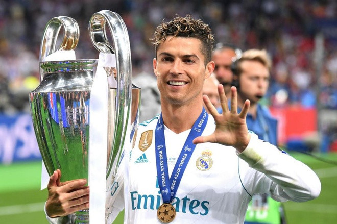 'Cầu thủ như Ronaldo 200 năm mới xuất hiện một lần'