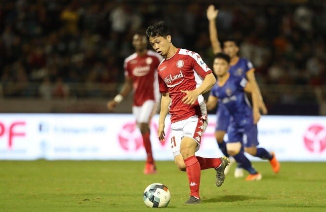 Công Phượng tỏa sáng muộn màng, không "cứu" nổi TP.HCM