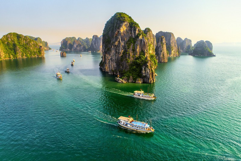 Vịnh Hạ Long lọt top 50 kỳ quan thiên nhiên đẹp nhất thế giới Vịnh Hạ Long lọt top 50 kỳ quan thiên nhiên đẹp nhất thế giới
