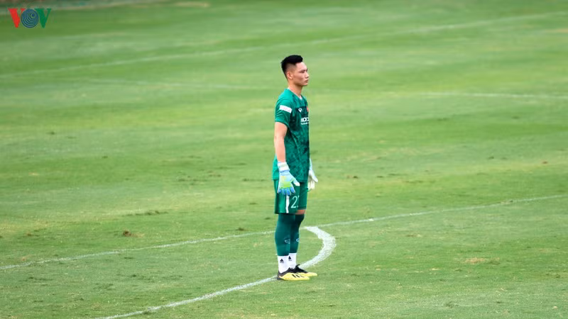 Sao trẻ HAGL và các tuyển thủ U22 Việt Nam chơi ra sao ở vòng 8 V-League? ảnh 7